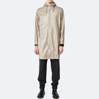 Veste de pluie à capuche confortable et décontractée pour l'hiver, style streetwear, 100% nylon, tissu respirant antibactérien, logo frontal simple, pour l'extérieur
