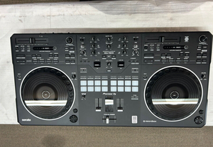 Controlador de DJ Pioneer DDJ REV5 Scratch Style de 2 canales, compatible con Serato DJ Pro y Rekordbox DJ - Product Image 4