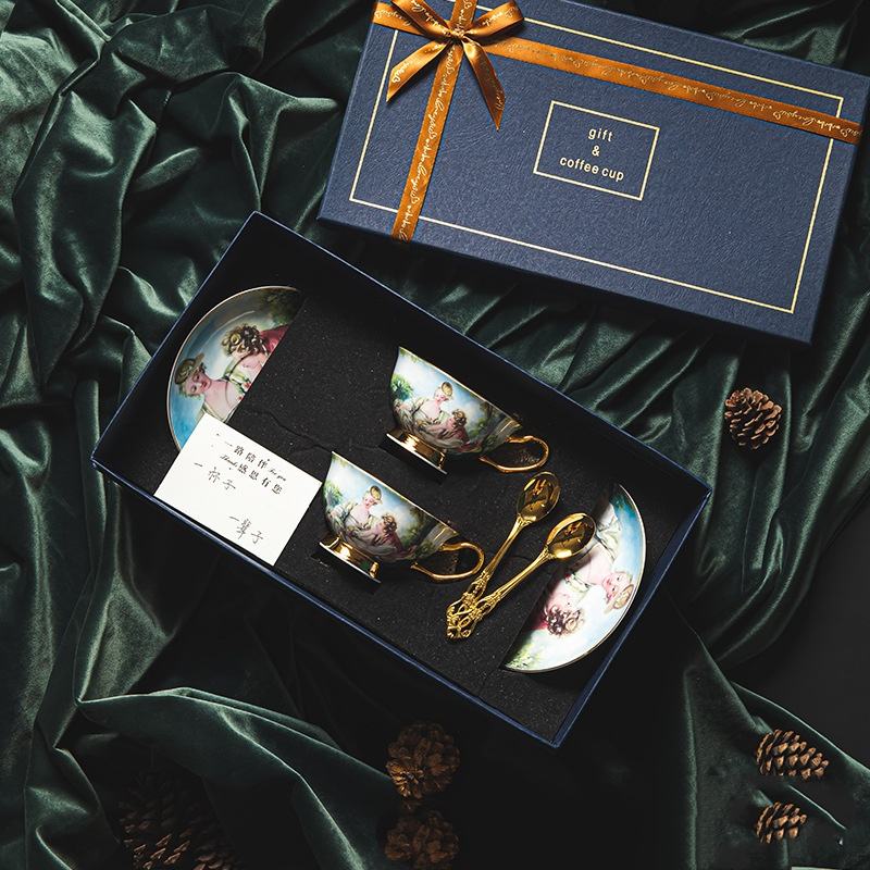 2 cups 2 plates 2 spoons exquisite gift box
