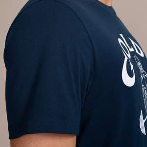 T-shirt classique Joe Sports-Marine | Chemise de sport respirante en coton biologique Vêtements de sport durables Coupe régulière Golds Gym Apparel - Product Image 3