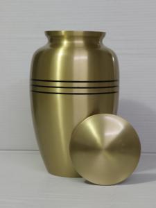 Urne funéraire et cercueil de style européen de la meilleure qualité, fabriqués en métal de haute qualité pour les cendres humaines, d'animaux de compagnie et de bébés, designs personnalisables - Product Image 2