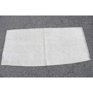 Alfombra Vintage de 2.4x4.9 pies, Alfombra Turca, Alfombra Blanca de Lana del Suroeste - Product Image 3