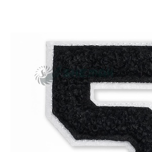 Nouveaux derniers patchs de broderie en chenille personnalisés Patch de lettre en chenille personnalisé pour veste chapeau vêtements en quantité en vrac - Product Image 2