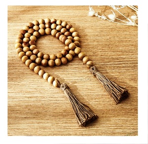 Guirnalda de cuentas de madera Cuentas de madera de colores personalizadas en forma y tamaño Entrega rápida desde la India - Product Image 1