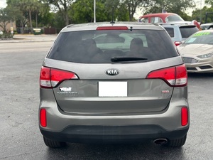 Kia Sorento LX 2015, SUV de 4 Puertas, Transmisión Automática de 6 Velocidades, Superventas - Product Image 3