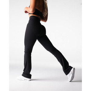 Leggings évasés durables noirs sans effort Figure flatteur couture de hanche taille haute et vêtements actifs mode Leggings de gymnastique pour les femmes - Product Image 4