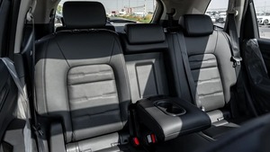 IMPRESIONANTE HONDA CR-V 2024 CON TRANSMISIÓN AUTOMÁTICA Y ASIENTOS DE CUERO - Product Image 4