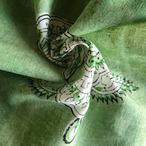 CHHAAPE Tela de Algodón Estampada a Mano para Mujer, Diseño Paisley (Kairi) Verde sobre Base Teñida, para Adultos - Product Image 1