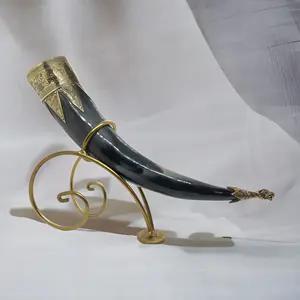 เขาควายสำหรับดื่มแบบคลาสสิกพร้อมขาตั้งโลหะ  เขาควายสำหรับดื่มแบบวิกิ้งพร้อมขาตั้งเหล็กตกแต่ง - Product Image 1