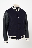Veste Letterman élégante, coupe moderne, style baseball, pour un confort quotidien.