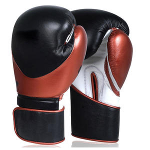 Équipement d'entraînement imperméable à l'eau de qualité véritable fait à la main pour les gants de boxe en cuir de vachette longue durée en plein air - Product Image 5