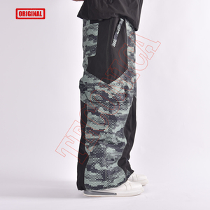Pantalones de esquí y snowboard holgados para hombre, personalizados al por mayor, con estampado, impermeables, transpirables, con bolsillos con cremallera, resistentes al viento, 100% poliéster - Product Image 2