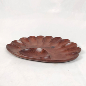 Artesanías de madera: Bandeja de servir de madera rústica y elegante con asas integradas duraderas, vajilla artesanal con estilo para uso en escritorio. - Product Image 1