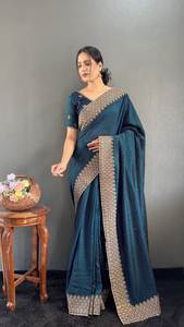 Vente chaude DESIGNER VICHITRA SOIE BRODERIE SIROSKI TRAVAIL PRÊT À PORTER SAREE AVEC CHEMISIER NON COUDU BLEU - Product Image 3