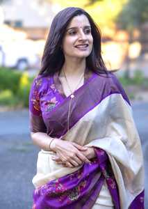 Superbe Saree en lin pour femmes complexe or Jari imprime une déclaration de mode parfaite pour les fêtes d'hiver mariages indien pakistanais - Product Image 2