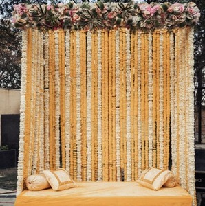 พวงมาลัยสายดอกดาวเรืองสีขาวสีเหลืองฉากหลังของตกแต่งเวทีการตกแต่ง haldi mehendi การตกแต่งงานเทศกาลและงานเลี้ยงการตกแต่งห้องอาบน้ำเด็ก - Product Image 1