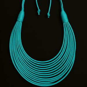 Collier ras du cou épais multicouche en cordon ciré, idéal pour les fêtes, cadeau, broderie de créateur pour bijoux de fête pour femmes - Product Image 1