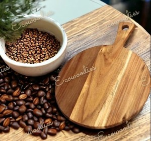 Plato redondo de madera de acacia para pizza y bandeja para servir-Ideal para pizza, frutas, queso y preparación de alimentos-Ecológico - Product Image 3