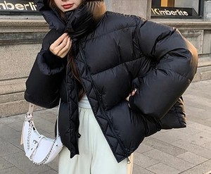 Veste d'hiver à capuche pour femmes de qualité supérieure Veste bouffante respirante et imperméable Fabricant de veste à glissière en gros OEM - Product Image 2