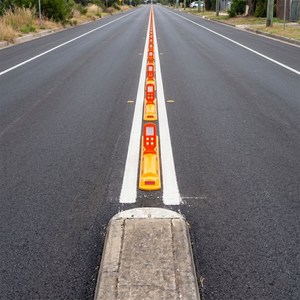 120x30x15 cm Lane Marking Button with Traffic Warning Sign - Product Image 4