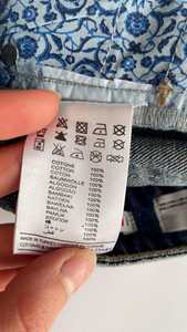 Micro pantalones cortos Y2K Silvian Heach | Denim desgastado con diamantes de imitación | Club Girl Summer Look | MS Handicraft Algodón moderno personalizado - Product Image 4