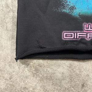 T-shirt Homme Oversize 100% Coton Haute Qualité, Coupe Boxy à Épaules Tombantes, Col Montant Étendu, Design Personnalisé, T-shirt Vierge OEM - Product Image 6