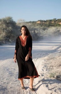 Kaftan traditionnel ample à col en V pour femmes musulmanes, imprimé, disponible au prix de gros auprès de Indian Casual Dress - Product Image 3