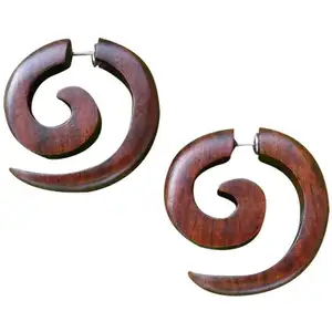 Boucles d'oreilles écologiques à motif unique pour les bijoux de fête à la ferme Boucles d'oreilles en bois de bohême attrayantes Bijoux d'oreille en bois nouvellement arrivés - Product Image 1