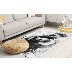 Alfombra de Mono de Ojos Azules: Alfombra Decorativa Lavable a Máquina, Alfombra Suave de Tela No Tejida - Product Image 5