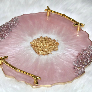Plateau en résine florale rose et blanche avec poignées dorées et détails en pierre Parfait pour les coiffeuses et les présentoirs indiens - Product Image 1
