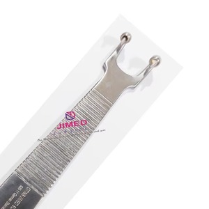 Retractor Quirúrgico de Acero Inoxidable en Oferta, con/sin Bolas |   Herramienta Quirúrgica Manual Reutilizable de Alta Precisión y Calidad - Product Image 2