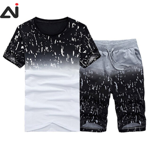 Conjunto deportivo de dos piezas de algodón unisex Camiseta de pantalones cortos de playa para hombre más vendidos Chándal deportivo de verano con logotipo personalizado a precios razonables - Product Image 6