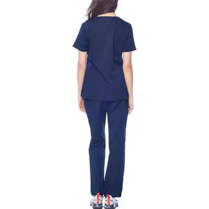 Venta caliente uniformes médicos para mujeres Scrub Tops conjuntos de uniformes de enfermera para el servicio del Hospital OEM con logotipo de impresión digital - Product Image 2