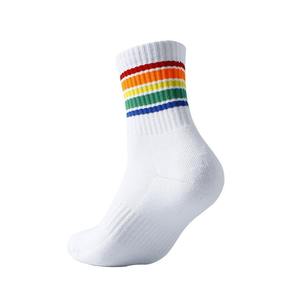 Calcetines deportivos de bádminton para correr al aire libre hechos a medida con logotipo personalizado, calcetines atléticos duraderos informales transpirables gruesos - Product Image 5