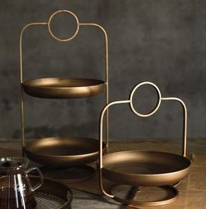 Soporte decorativo de metal dorado para pasteles, decoración del hogar con mango de alambre y soporte, Juego de 2 pasteles de taza - Product Image 5