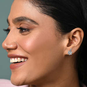 Pendientes de Plata Estilo Vintage Gioia con Flor, Aro de Oro de 14k, Zirconia, Perla, Oro Rosa, Certificados IGI para Boda y Compromiso - Product Image 3