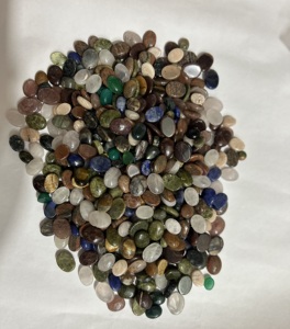 Prix de gros Cabochon ovale naturel lisse coloré taille personnalisée perles de cristaux originaux de pierres précieuses pour la fabrication de bijoux - Product Image 3