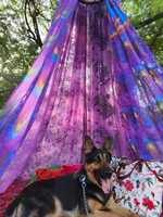 Tente de réception bohème violette pour décoration de mariage, drapage de lit extérieur, espace de méditation, toile de fond pour glamping et jardin hippie