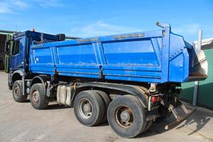 รถบรรทุกเมอร์เซเดส-เบนซ์ Z 3245 8x4 ดีเซล เกียร์อัตโนมัติ 10 สปีด พวงมาลัยซ้าย ยูโร 6 มือสอง สำหรับงานเหมือง เครื่องยนต์ 6 สูบ 6.8 ลิตร - Product Image 3