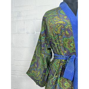 Kimono vintage en crêpe de soie, léger et luxueux, robe de chambre douce et confortable, cadeau idéal pour femme, pour les soirées, tissé pour le printemps - Product Image 3