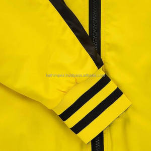 Venta al por mayor Amarillo Negro Elegante Ligero Transpirable Satén Chaquetas de los hombres ideales para Casual y Streetwear Pedido a granel - Product Image 5
