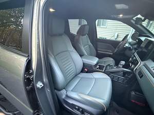 Tacoma Trailhunter 2025, Doble Cabina, 4x4, Híbrido Turbo de 4 Cilindros, Diferencial Trasero Bloqueable, Modificaciones para Todoterreno - Product Image 4