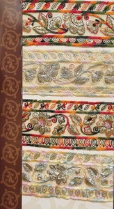 Cintas y encajes florales bordados hechos a medida, con flores multicolor, ideal para uso por diseñadores de ropa de niños - Product Image 2