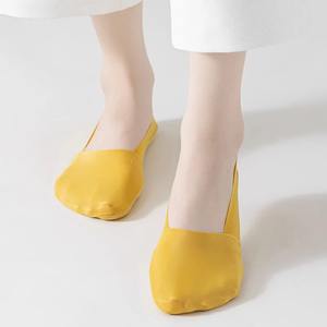 Calcetines invisibles ultrafinos y transpirables de algodón para mujer, antideslizantes, cómodos, elásticos, de alta calidad, de color sólido, 5 pares - Product Image 2