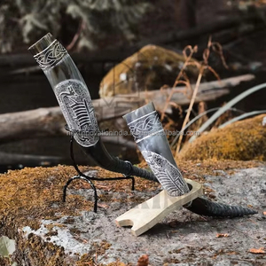 Corne à boire Viking en corne de boeuf de la meilleure qualité avec support en bois massif Agate polie faite à la main en Inde - Product Image 1