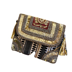 แฟชั่นที่ทันสมัยกระเป๋าถือทํามือด้วยผ้าทอมือ banjara จัดการกระเป๋าสตางค์ Messenger สําหรับผู้หญิงโดยงานฝีมือหรูหรา - Product Image 1