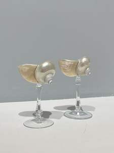 Gobelet décoratif en coquille de conque naturelle pour servir du vin et des spiritueux faits à la main du Vietnam - Product Image 3