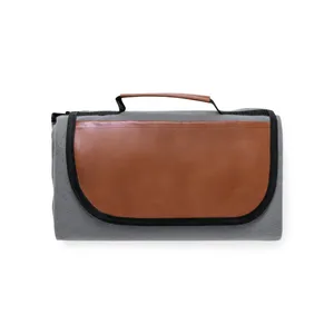 Manta de Picnic Sostenible Pirsoy RPET, Accesorios Ecológicos para Aventuras al Aire Libre - Product Image 1