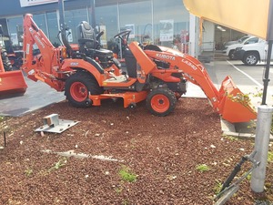 Kubota รถตักดิน BX23S ใช้23HP โรงงานพลังงานดีเซลและพร้อมใช้งานขนาดกะทัดรัดทนทานราคาไม่แพง - Product Image 2