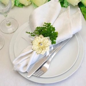 Servilleteros con textura de flores hermosas de calidad atractiva adecuados para fiestas de Navidad y banquetes de boda - Product Image 3